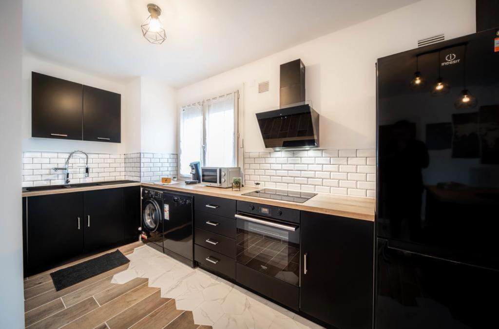Beautifulhome Appartement Avec Balcon - Centre Ville Chalon-sur-Saône Exterior foto
